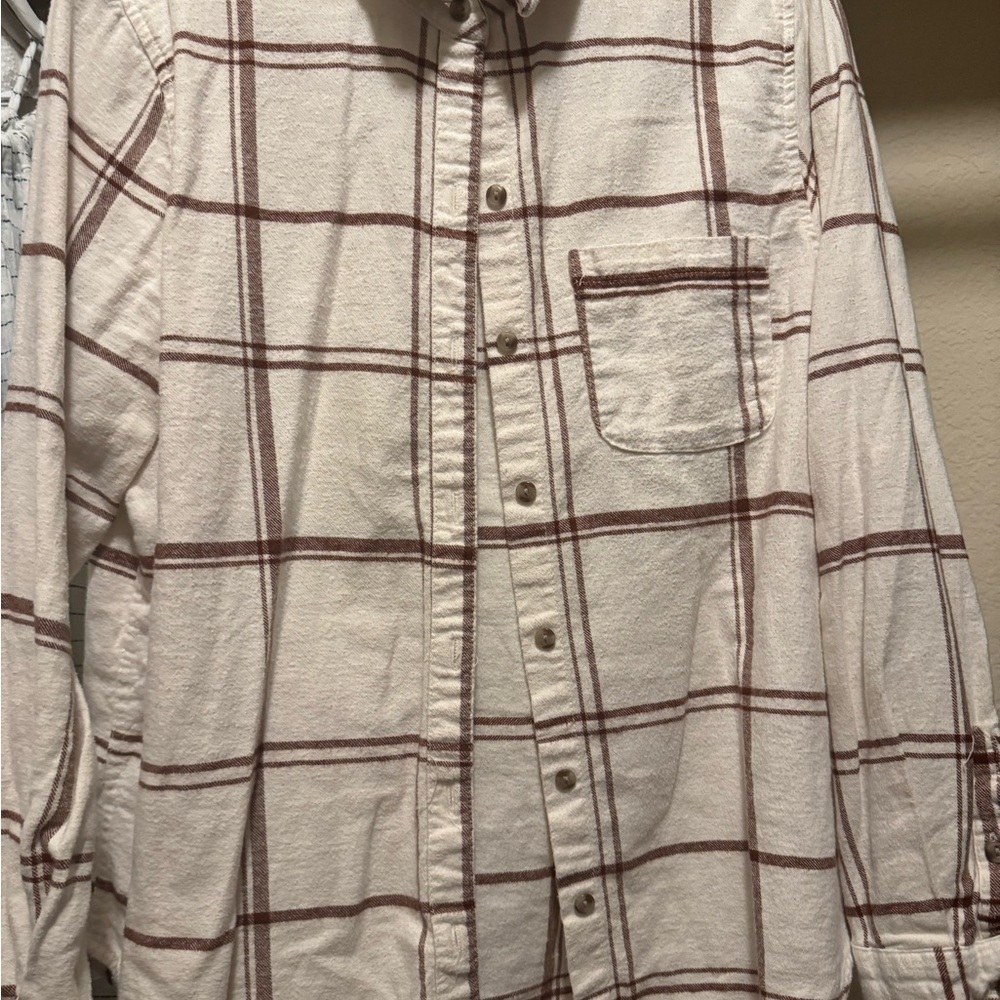 Universal Thread women’s s Beige and Brown Plaid Shirt